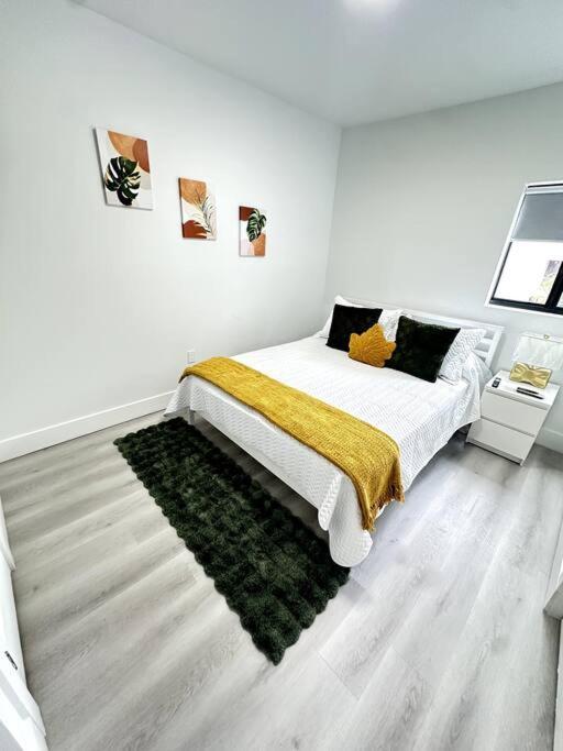 Apartment Modern In Medio